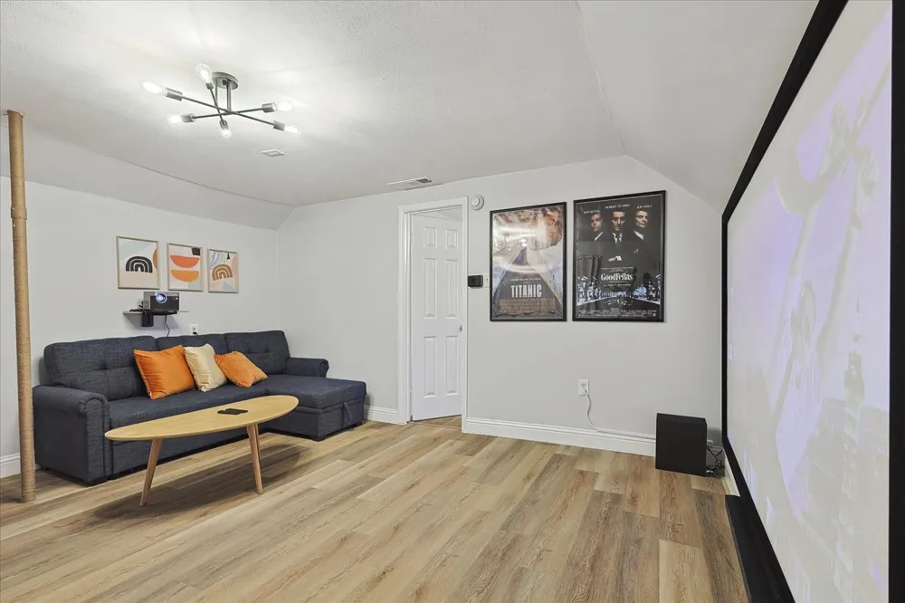 3608 Courtdale Farmers Branch, TX 75234