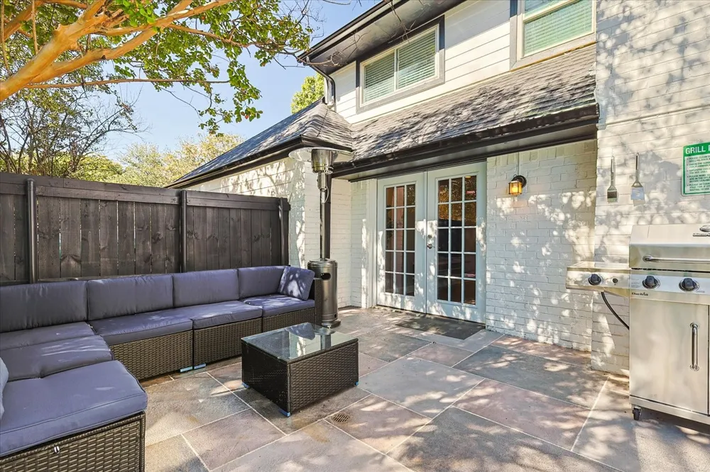 3608 Courtdale Farmers Branch, TX 75234