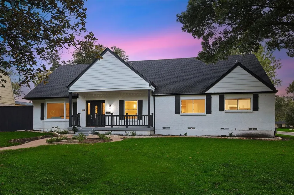3608 Courtdale Farmers Branch, TX 75234