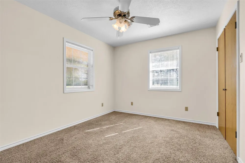 7 Lazy Springs Trinity, TX 75862