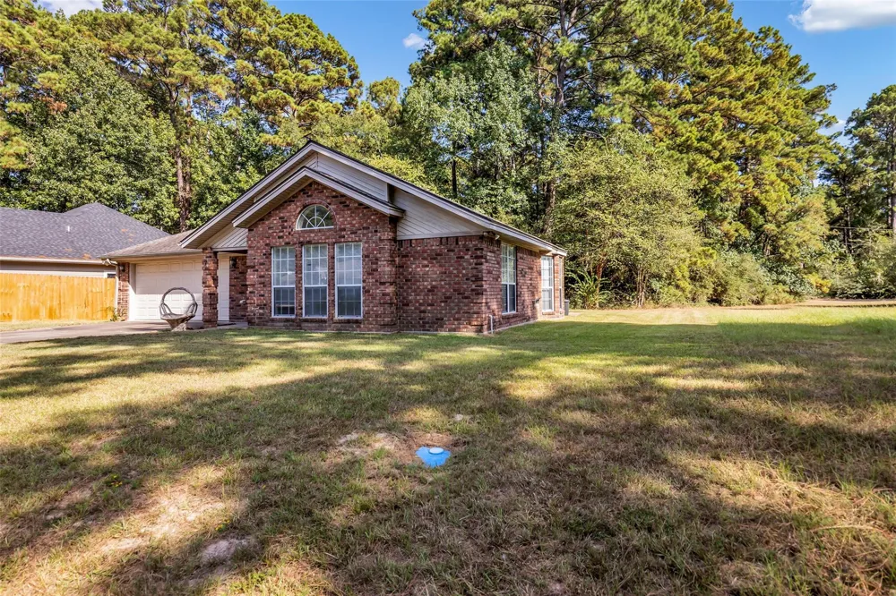7 Lazy Springs Trinity, TX 75862