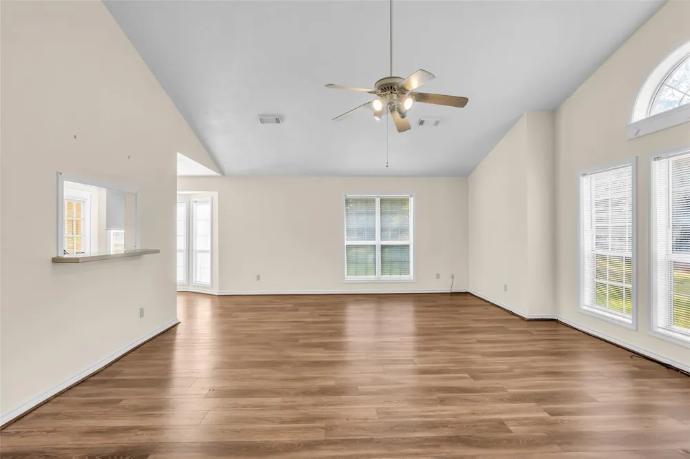 7 Lazy Springs Trinity, TX 75862