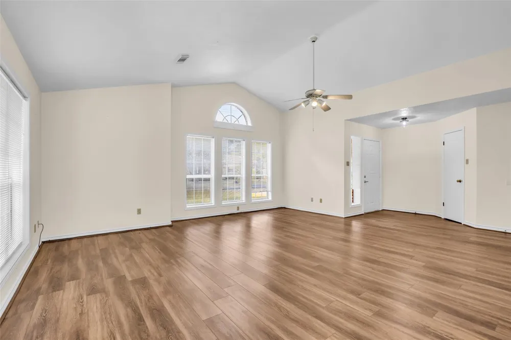 7 Lazy Springs Trinity, TX 75862