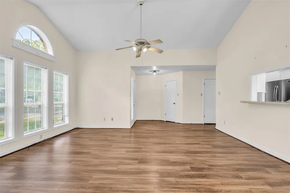 7 Lazy Springs Trinity, TX 75862