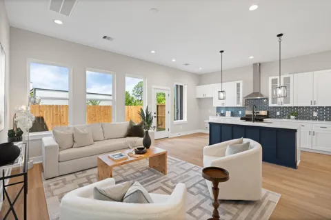 5815 Highland Sun Lane