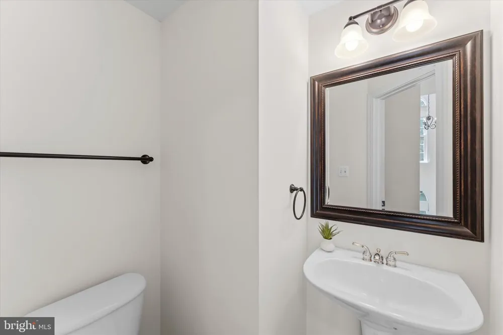 43602 BEAVER CREEK TERRACE Leesburg, VA 20176