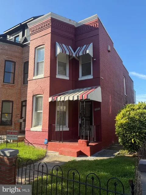 1249 MORSE STREET NE
