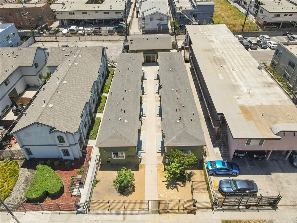 606 W 81st Los Angeles, CA 90044