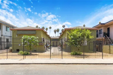 606 W 81st