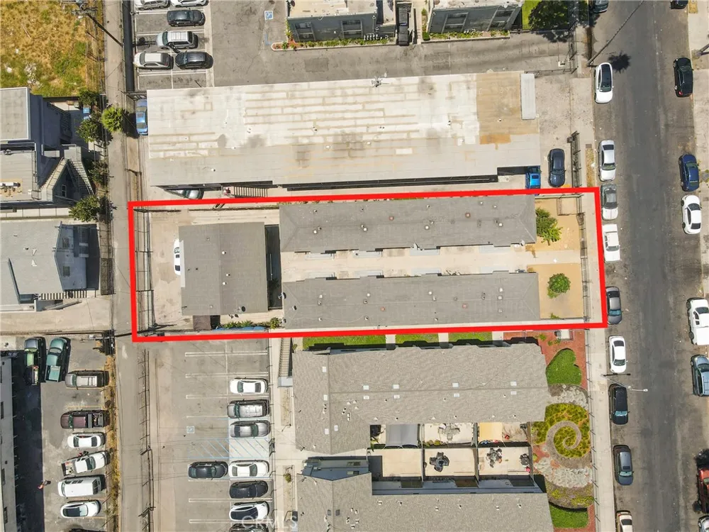 606 W 81st Los Angeles, CA 90044