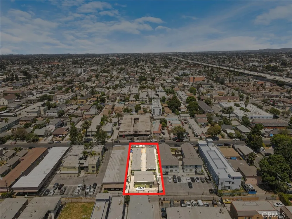 606 W 81st Los Angeles, CA 90044