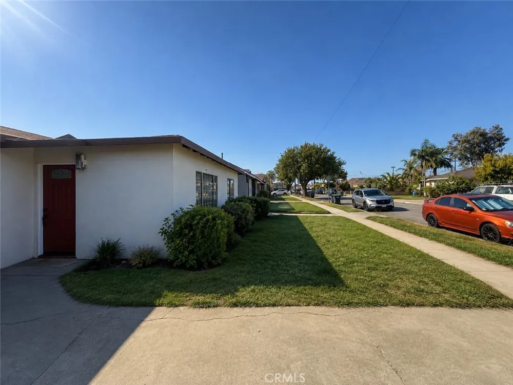 18022 Jersey ave Artesia, CA 90701