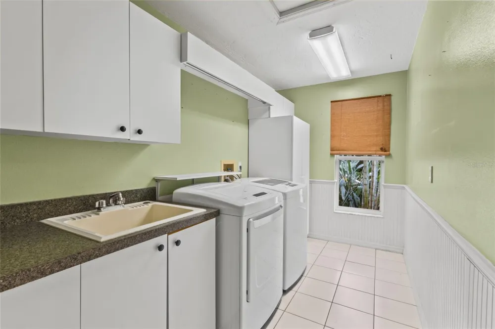 5166 KESTRAL PARK TERRACE Sarasota, FL 34231