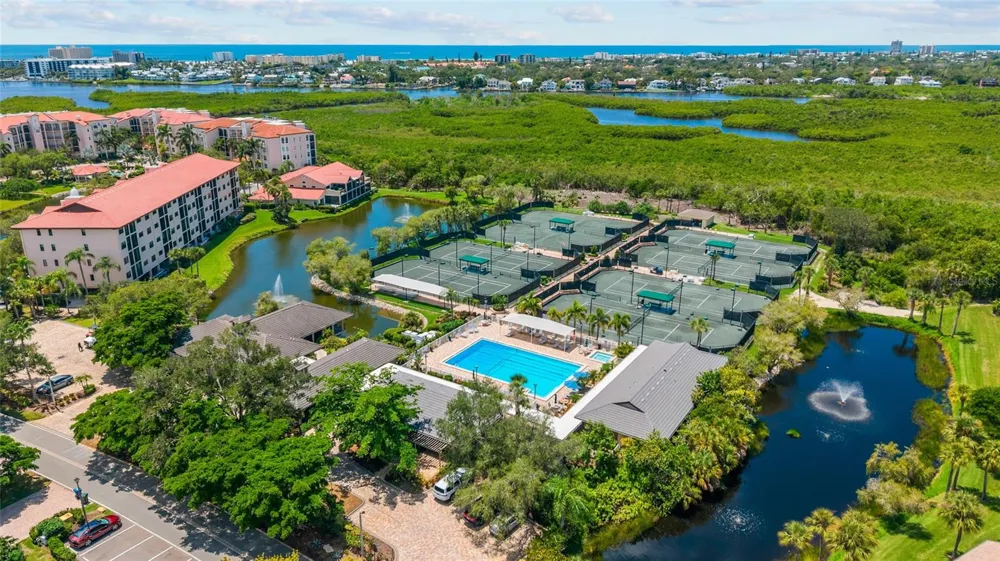 5166 KESTRAL PARK TERRACE Sarasota, FL 34231