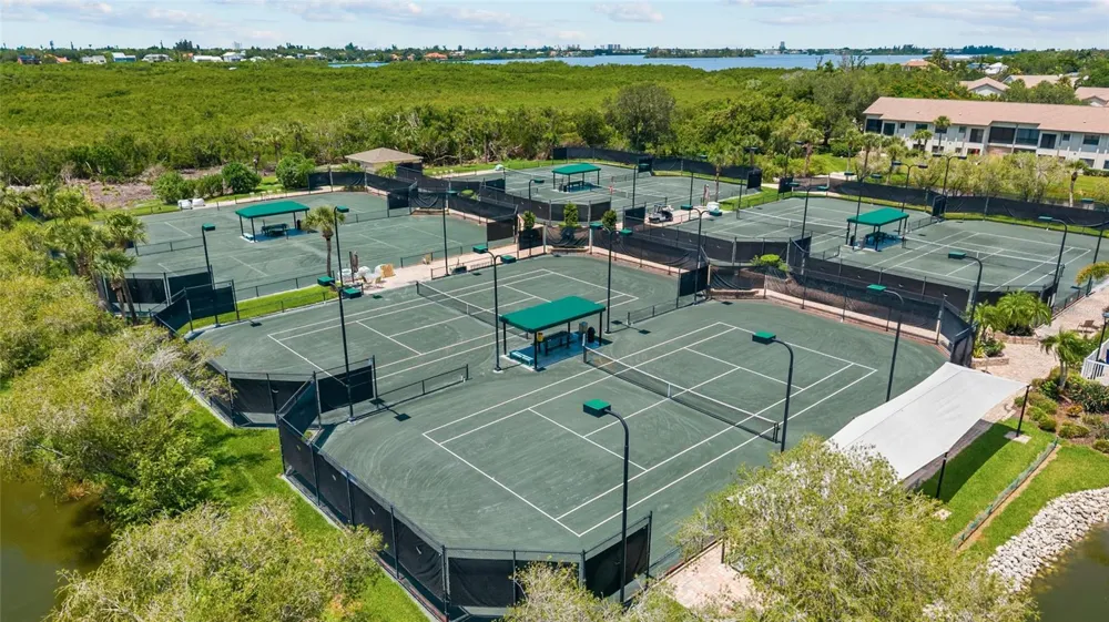 5166 KESTRAL PARK TERRACE Sarasota, FL 34231