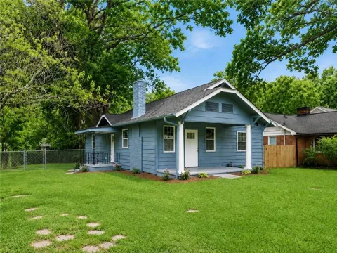 726 Pearce Street SW