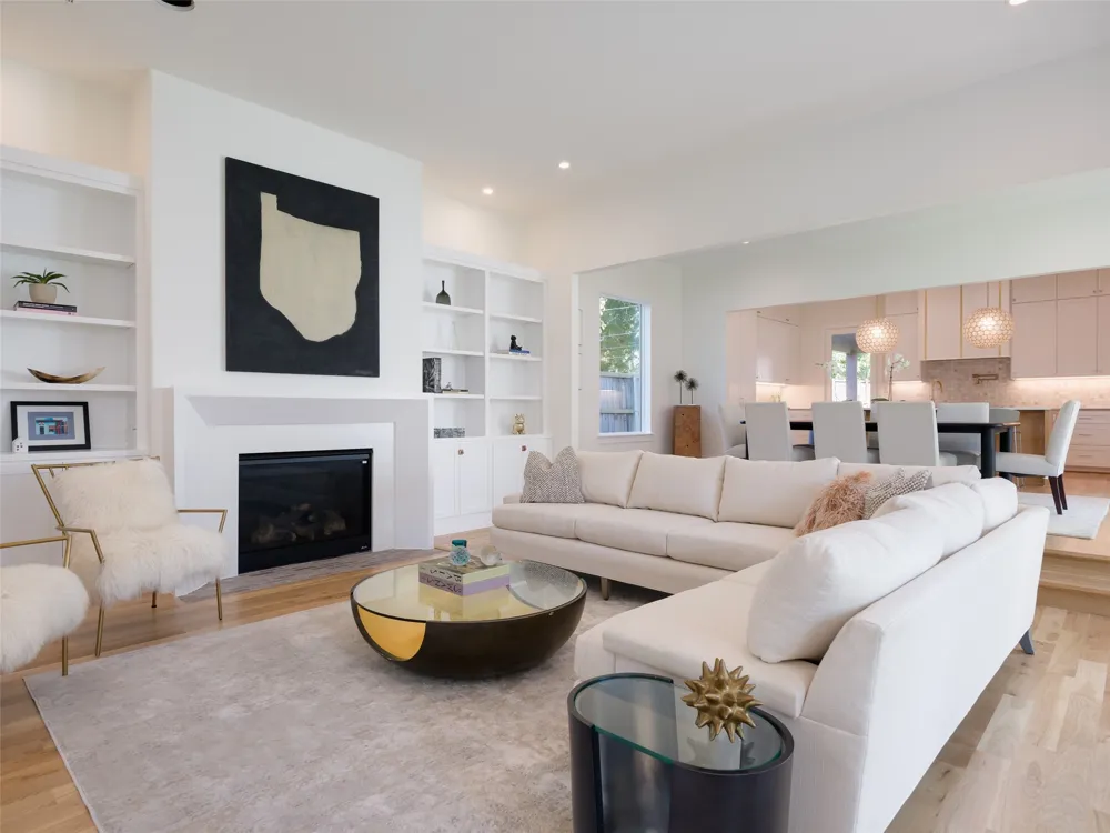 9315 Lenel Place Dallas, TX 75220