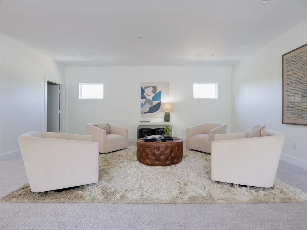 9315 Lenel Place Dallas, TX 75220