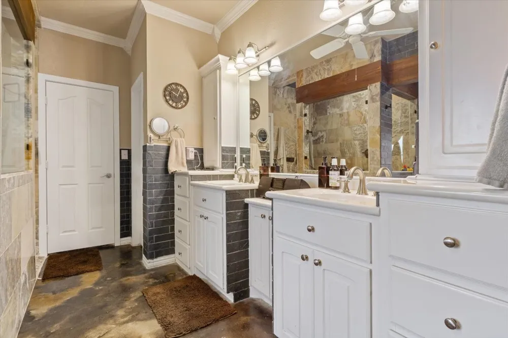 1408 Laurel Park Robinson, TX 76706