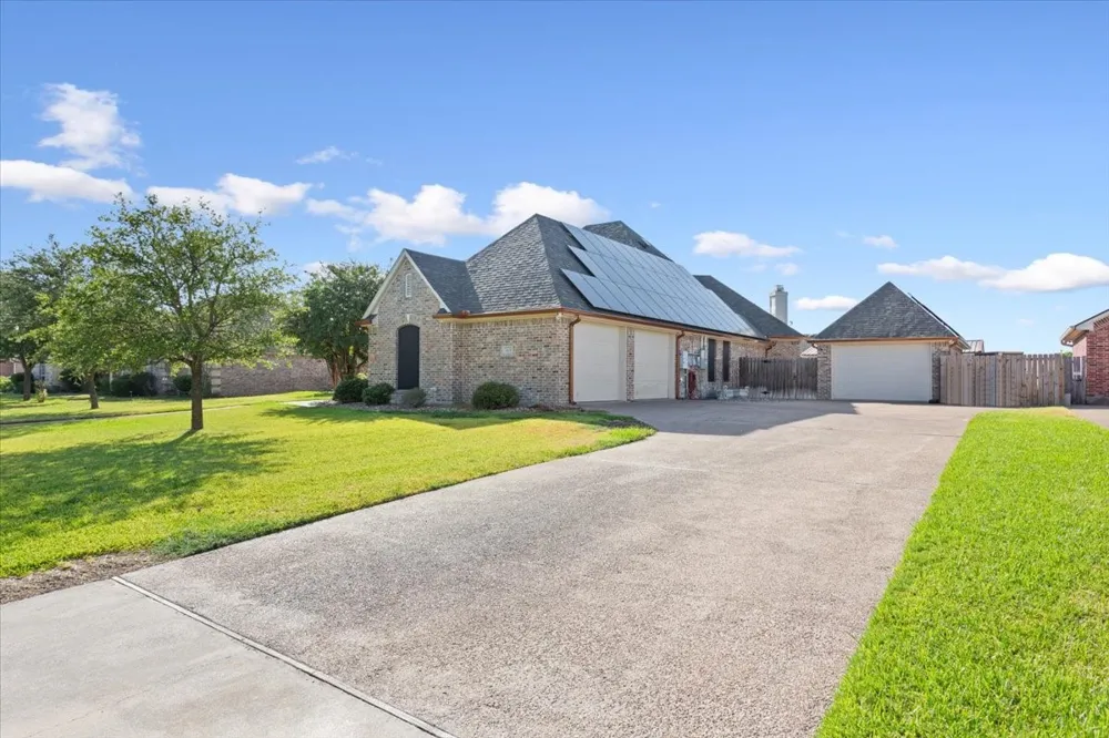 1408 Laurel Park Robinson, TX 76706