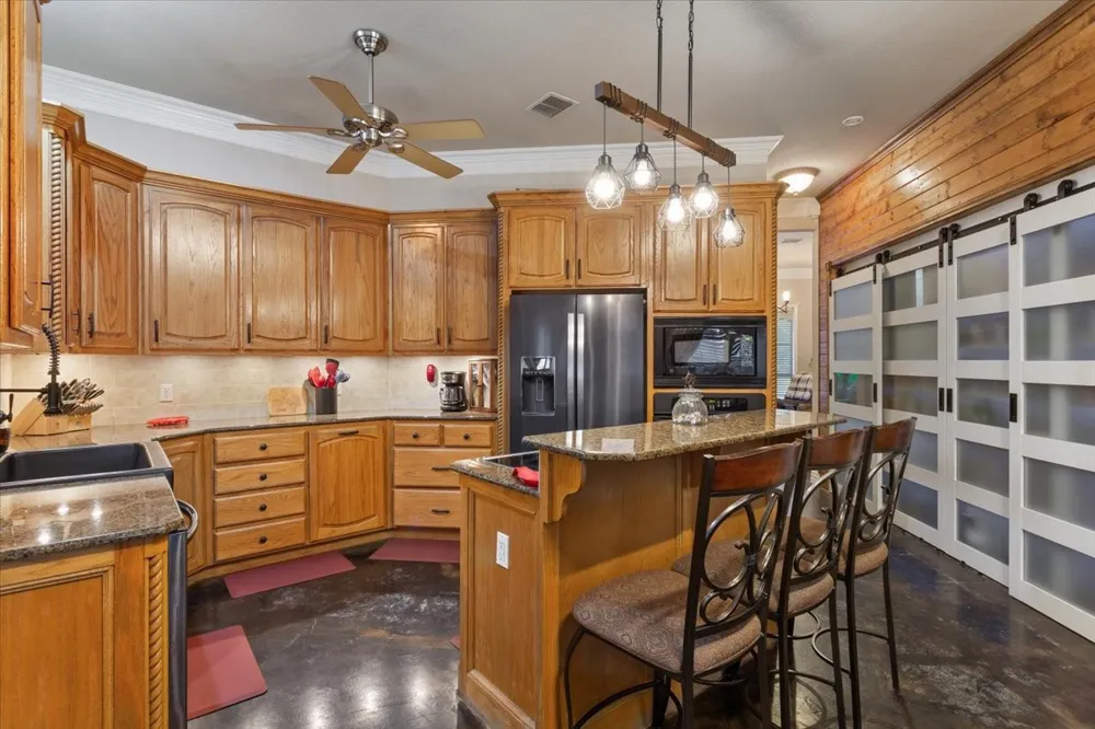 1408 Laurel Park Robinson, TX 76706