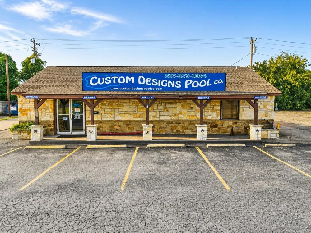 904 E US Highway 377 Granbury, TX 76048