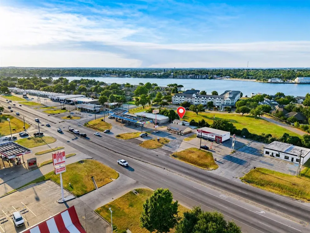 904 E US Highway 377 Granbury, TX 76048