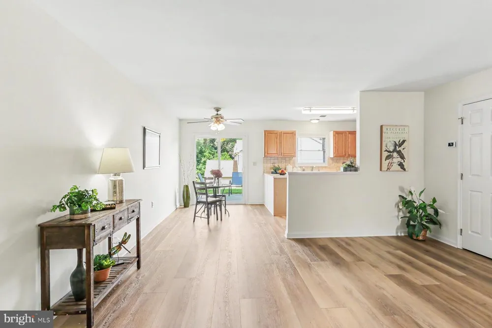 7208 HUNTINGDON STREET Harrisburg, PA 17111
