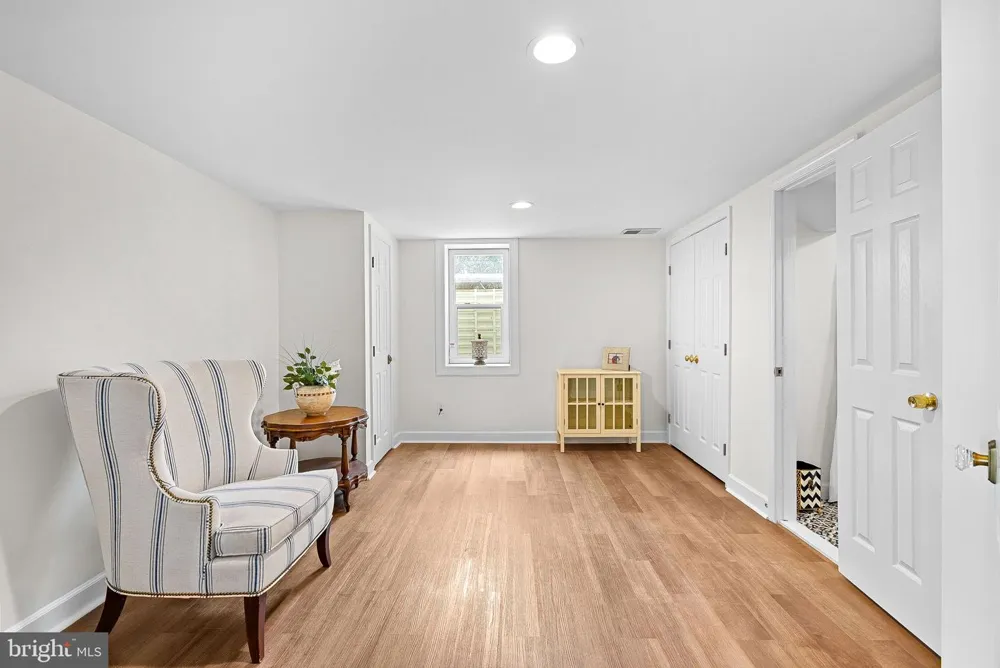 15064 BARLOW DRIVE Waterford, VA 20197