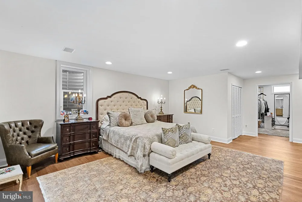 15064 BARLOW DRIVE Waterford, VA 20197
