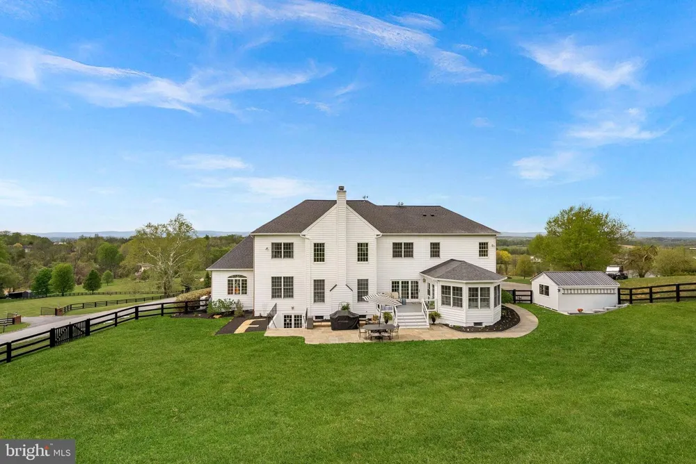 15064 BARLOW DRIVE Waterford, VA 20197