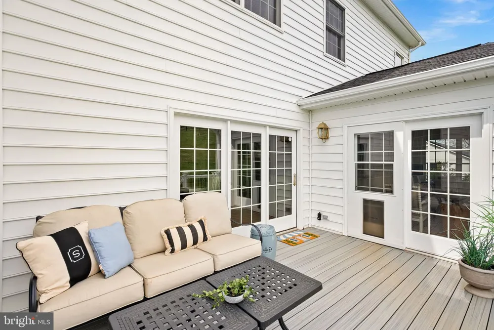 15064 BARLOW DRIVE Waterford, VA 20197