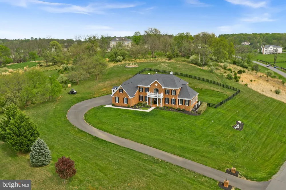 15064 BARLOW DRIVE Waterford, VA 20197