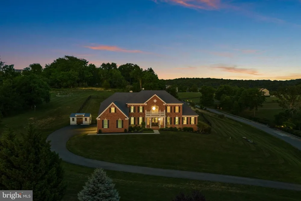 15064 BARLOW DRIVE Waterford, VA 20197