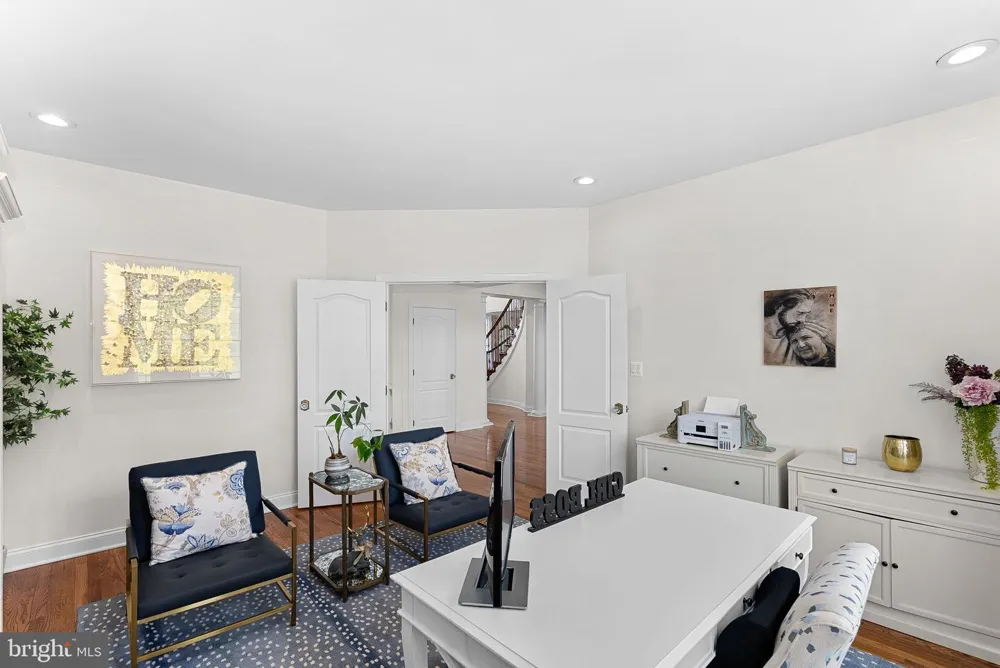 15064 BARLOW DRIVE Waterford, VA 20197
