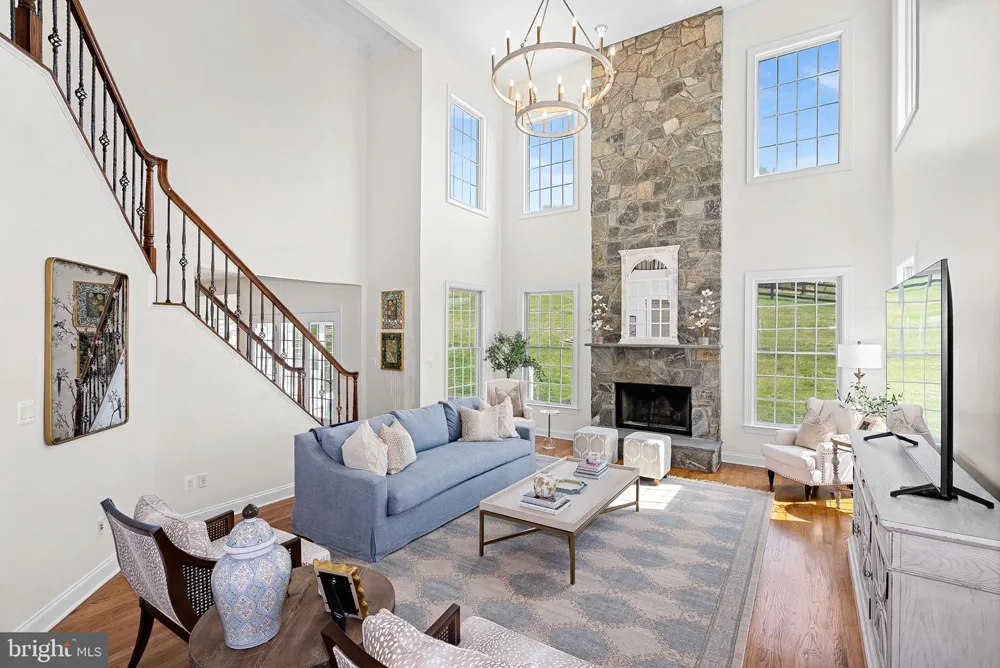 15064 BARLOW DRIVE Waterford, VA 20197