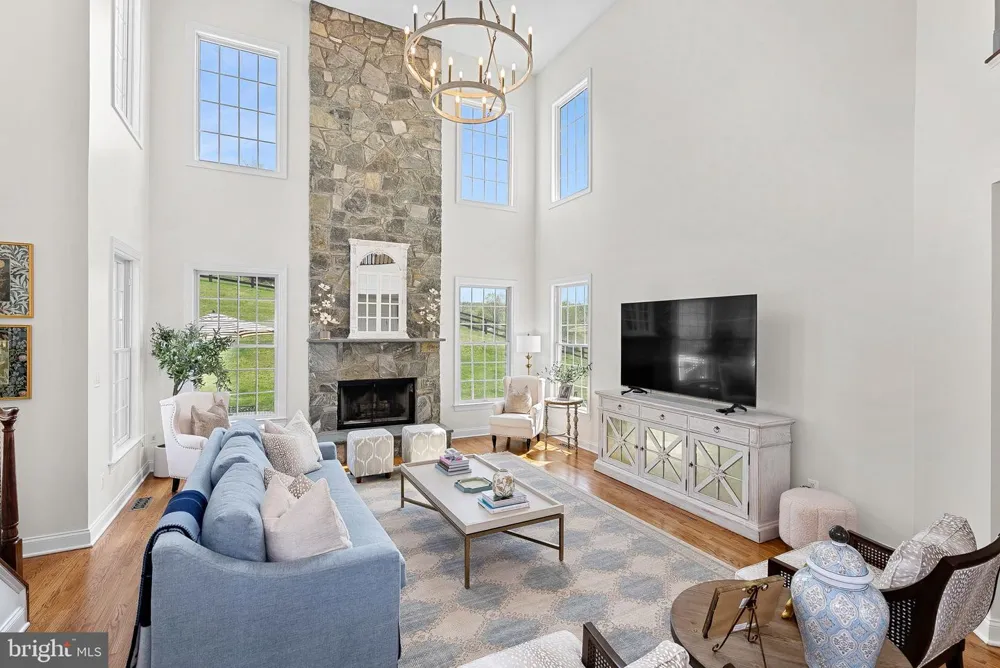 15064 BARLOW DRIVE Waterford, VA 20197