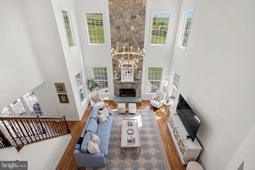 15064 BARLOW DRIVE Waterford, VA 20197