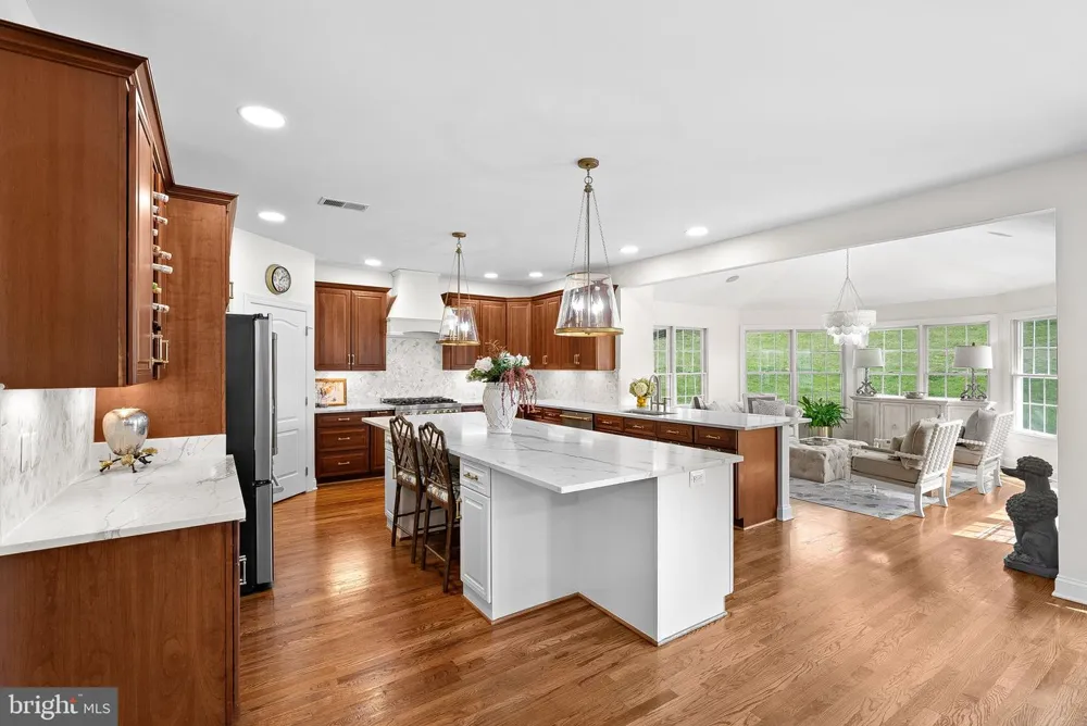 15064 BARLOW DRIVE Waterford, VA 20197