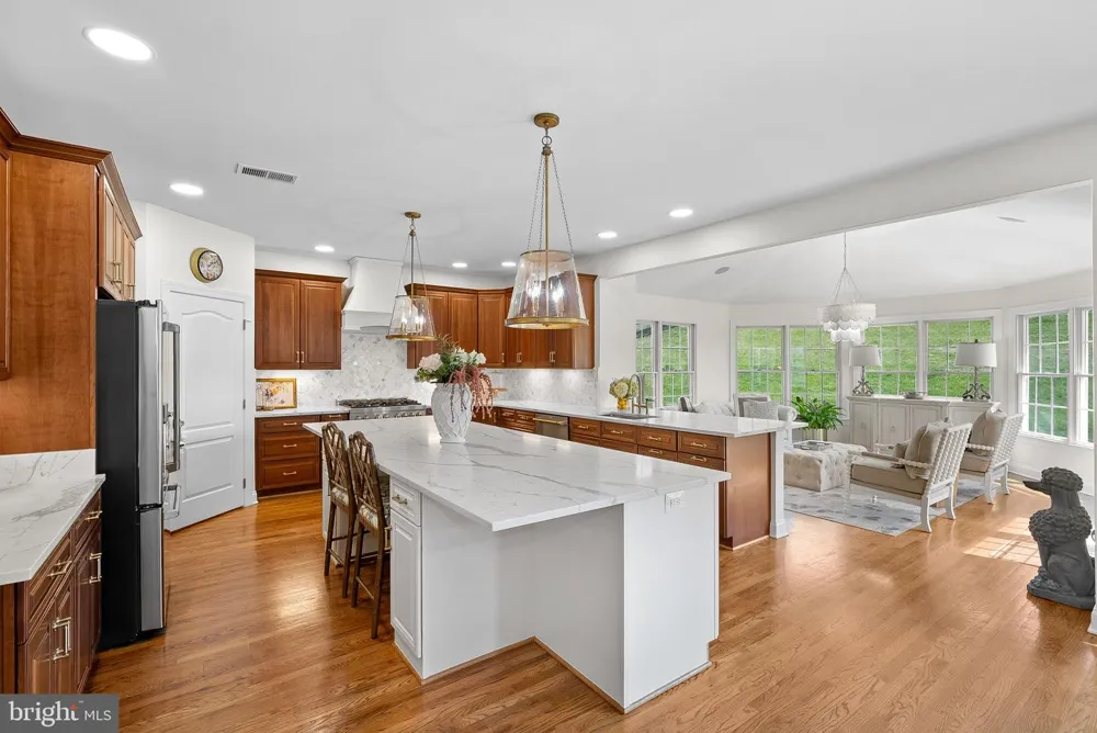 15064 BARLOW DRIVE Waterford, VA 20197