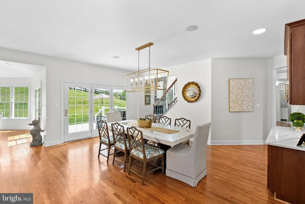 15064 BARLOW DRIVE Waterford, VA 20197