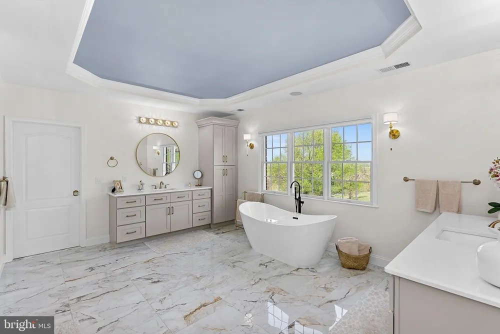 15064 BARLOW DRIVE Waterford, VA 20197