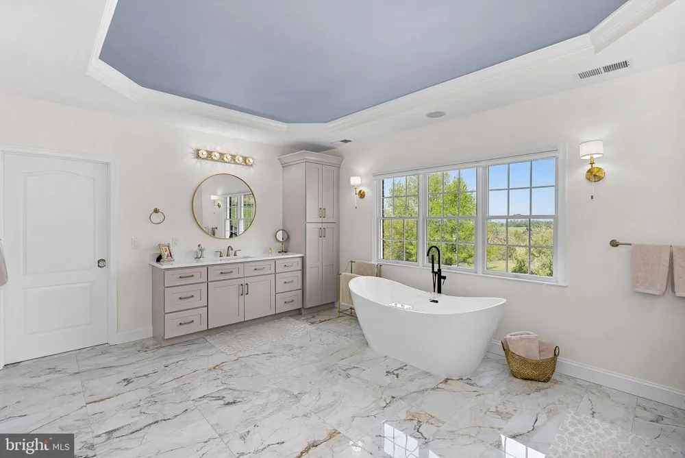 15064 BARLOW DRIVE Waterford, VA 20197