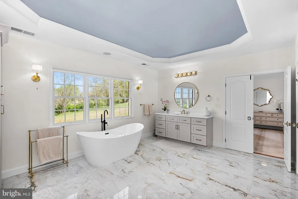15064 BARLOW DRIVE Waterford, VA 20197