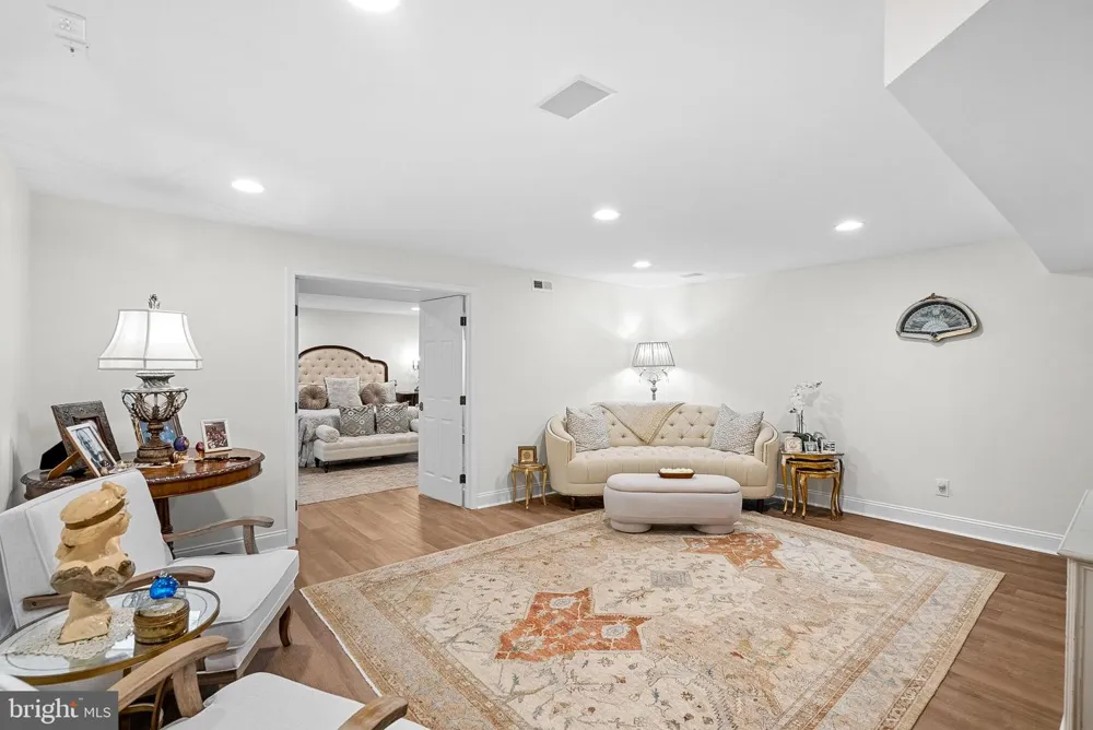 15064 BARLOW DRIVE Waterford, VA 20197