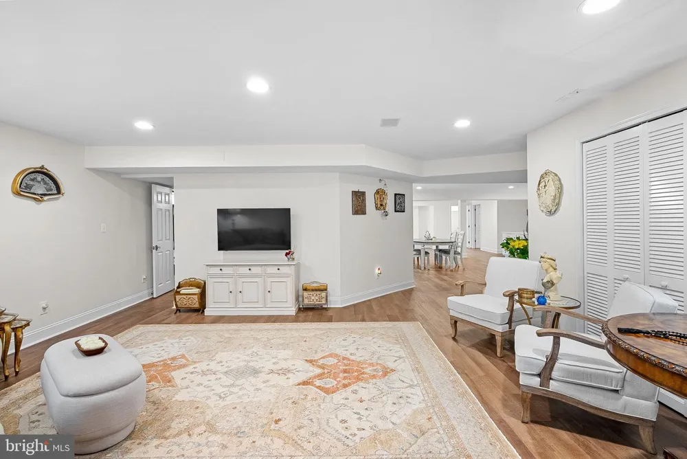 15064 BARLOW DRIVE Waterford, VA 20197