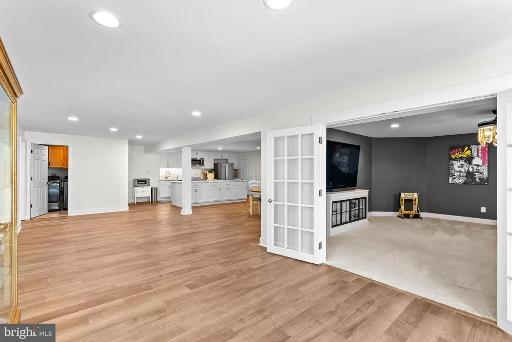 15064 BARLOW DRIVE Waterford, VA 20197
