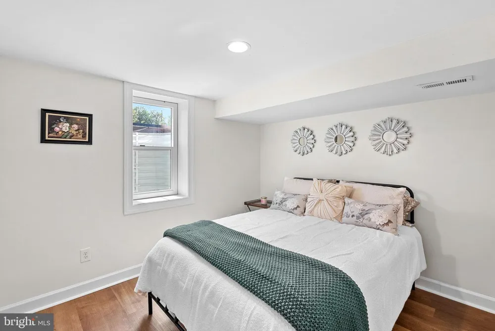 15064 BARLOW DRIVE Waterford, VA 20197