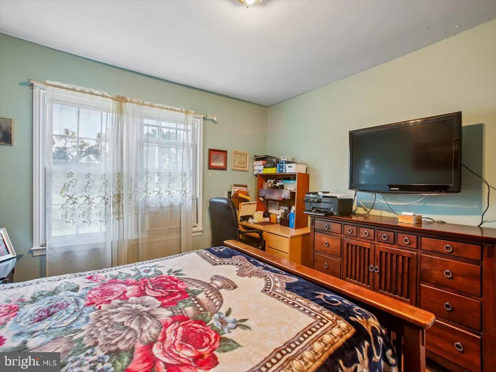 7790 EUCLID WAY Springfield, VA 22153