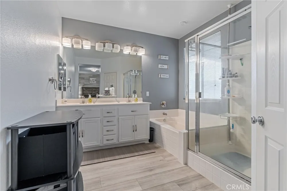4659 W Ave J4 Lancaster, CA 93536